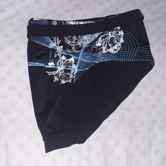 Bathing suit - Picture 2 of 6